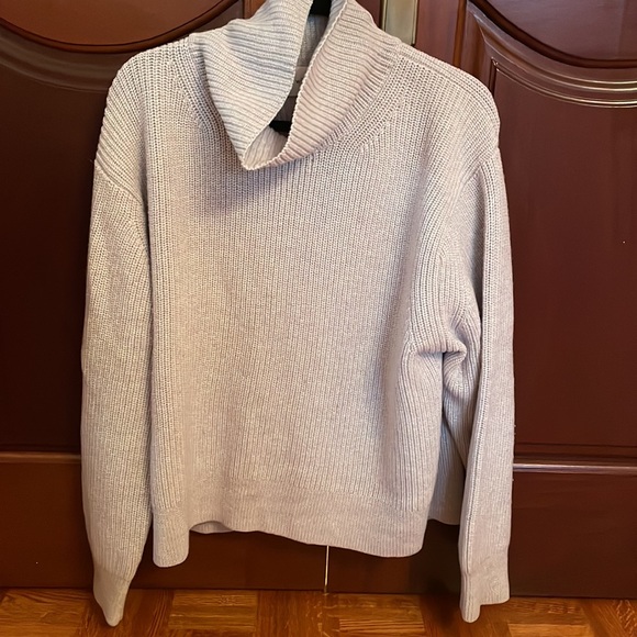 Aritzia Wilfred Jara merino wool turtleneck sweater | Size L | Heather Birch - Picture 5 of 14